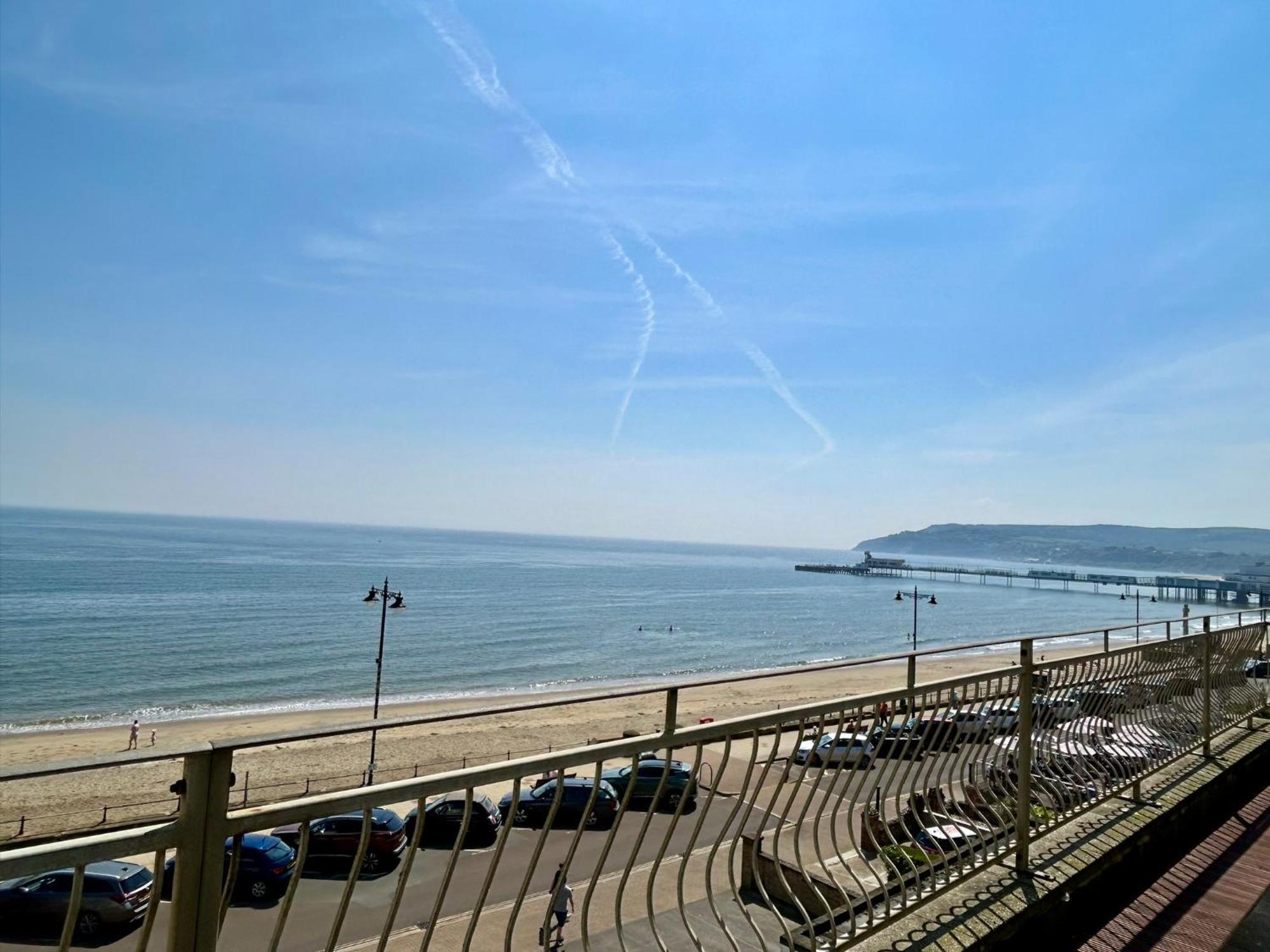 Bay View - Seafront, Sandown - Car Ferry Deal Hotel Exterior photo